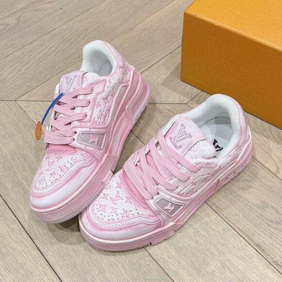 Louis Vuitton Pink And White Low-Top Sneakers - Picture 4 of 9